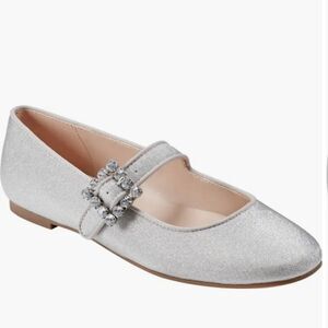 BRAND NEW UNISA EMBELISHD BUCKLE MARY JANE FLAT R3